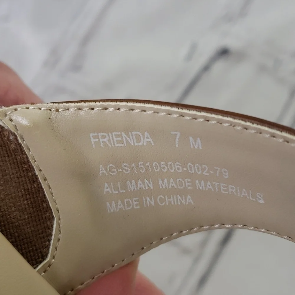 KIM Rogers Frienda Platform Wedge Sandals Brown 7 EUC